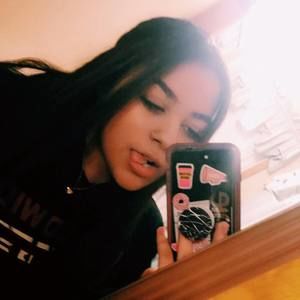 Meet your Posher, Destiny